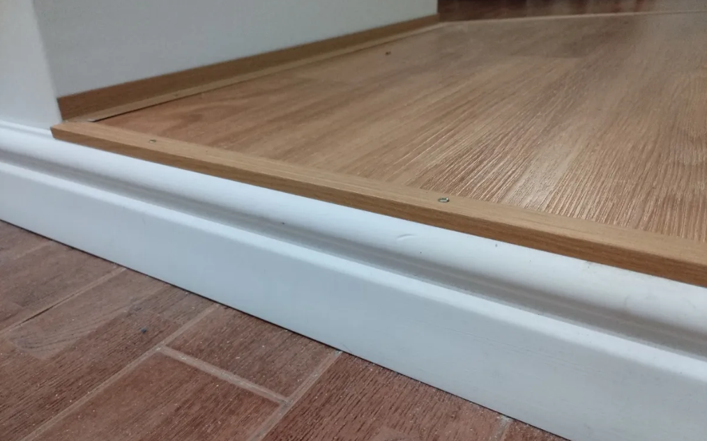 Порог угловой ПУ 01.1800.076 Бамбук