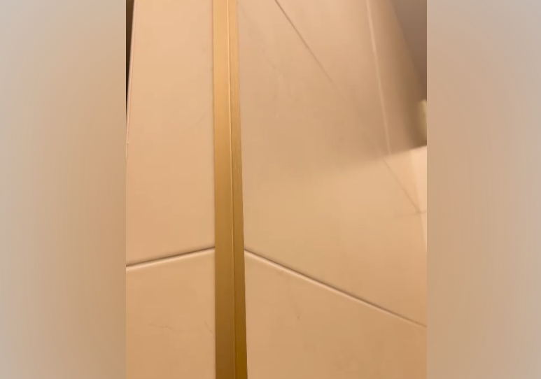 Угол наружный алюминиевый УО 04-27.2700.02л