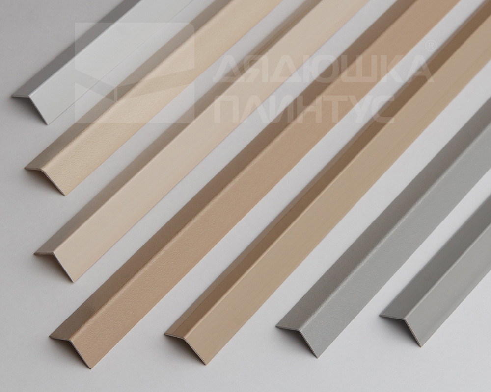 Угол ПВХ ИДЕАЛ 20*20 2,7м 213 Дуб Северный