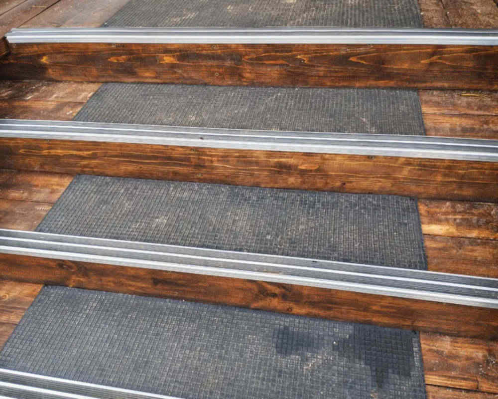 Порог одноуровневый ПС 08-1.1800.01лч Серебро