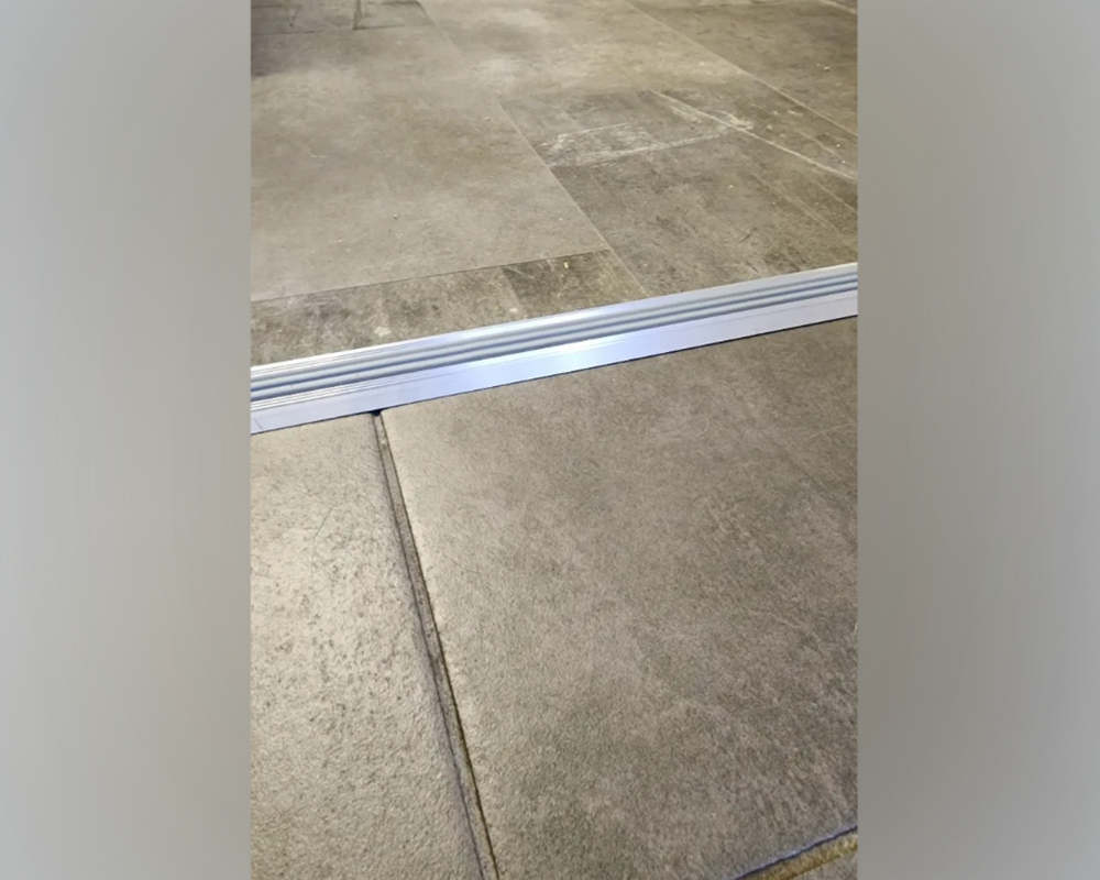 Порог одноуровневый ПС 08.1800.04л Бронза анод