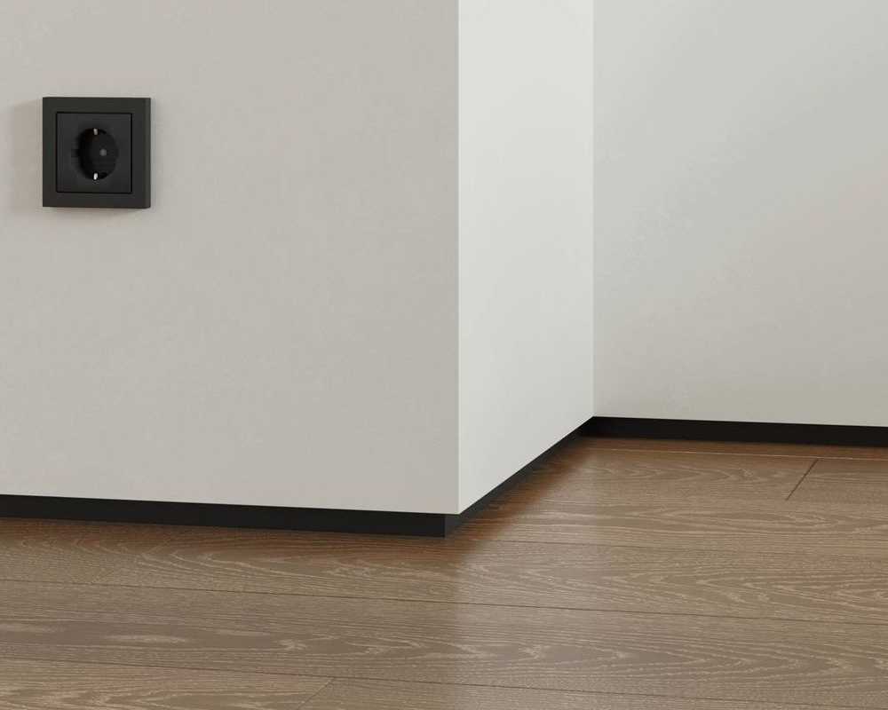 Теневой профиль Decaro Engineering D002.2A Черный 2,0 м