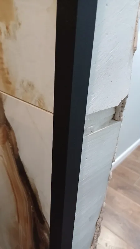 Угол наружный алюминиевый УО 01-27.2700.056