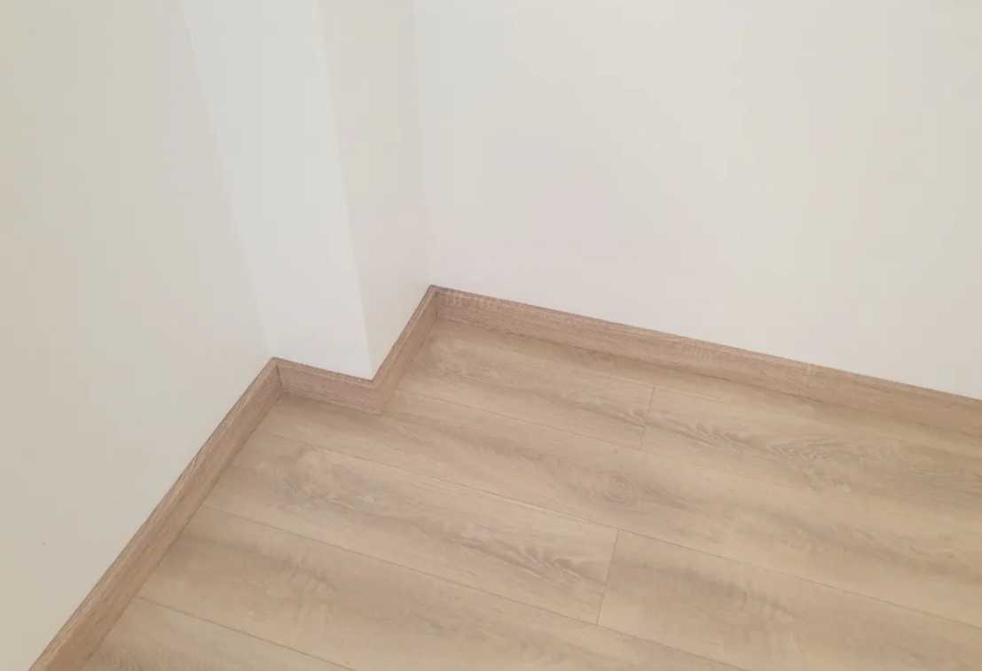 Плинтус МДФ Волшебная палочка. Гарден .210 Дуб опак