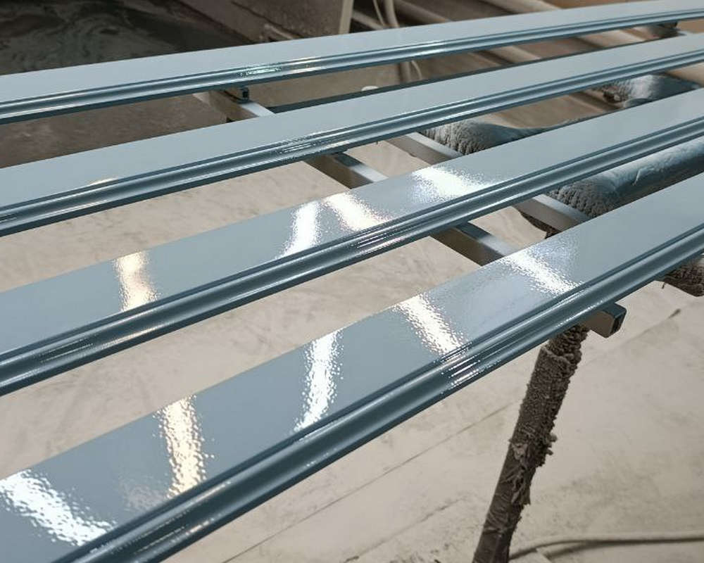 Плинтус полистирол Волшебная Палочка  MSPOL 110 120*15*2000 Окраска включена в стоимость