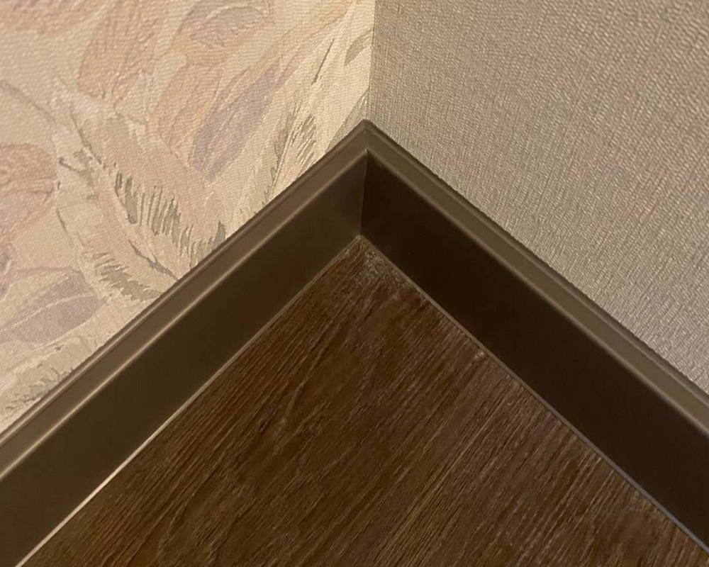 Плинтус ХДФ Dollken Cubu Flex Life 40мм х 11/13мм х 2,5 м 1245 Шампань