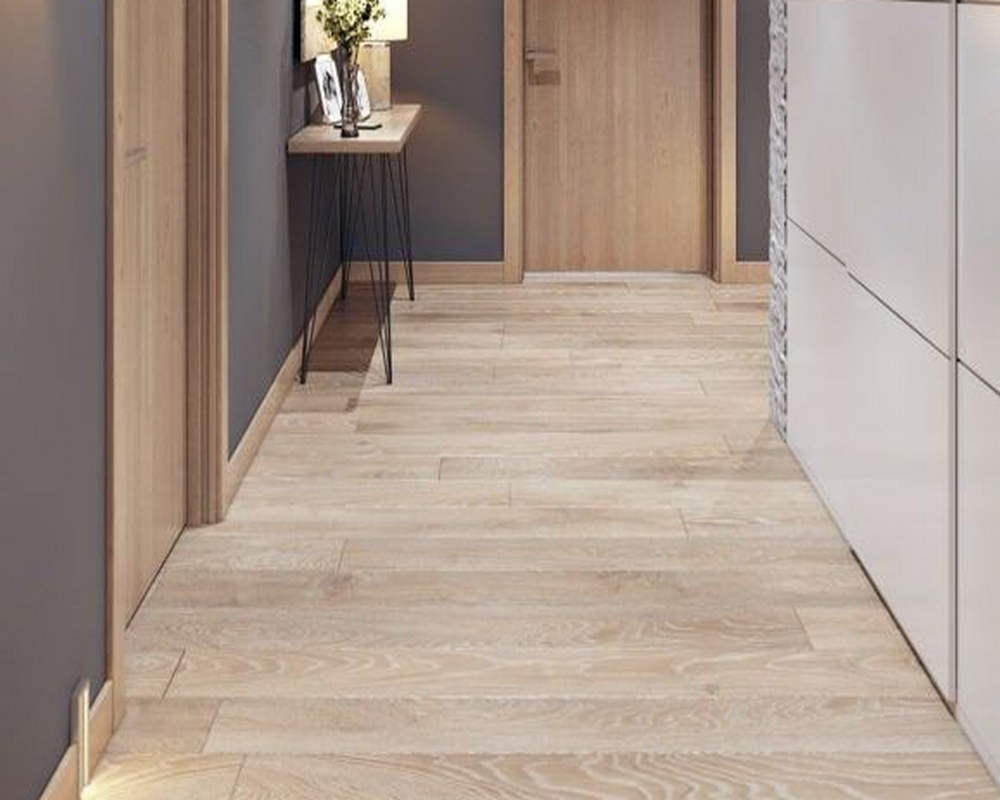 Плинтус напольный Salag Alpha 80 Массив Дуба 2,4м