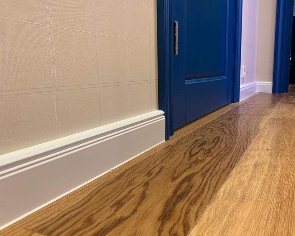 Плинтус ХДФ Dollken Cubu Hamburg Style 100 мм х 2,5 м 5012 Белый