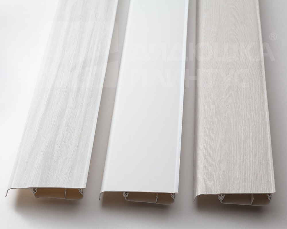 Плинтус ПВХ Salag Lima 72мм 2,5м. Дуб Кембридж