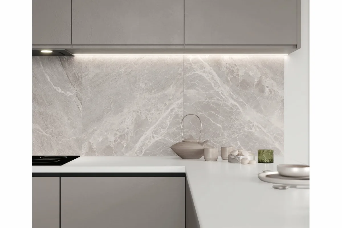 Панель самоклеющаяся ПВХ 300х600 мм 6шт/уп Мрамор Нова Тонье гранд. Цена указана за 1,08 м²