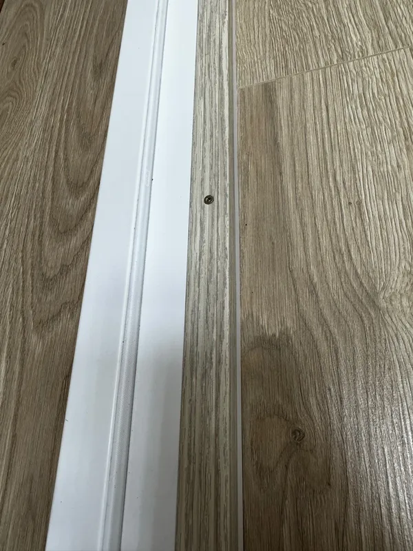 Порог угловой ПУ 03.2700.283 Бук