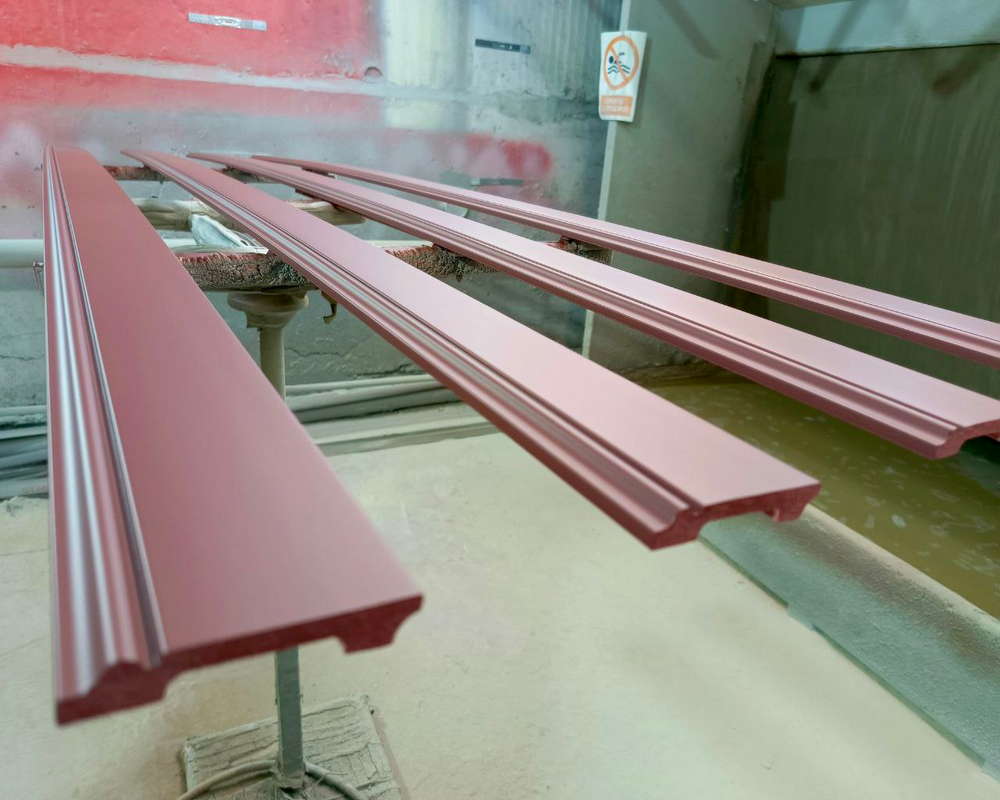 Плинтус полистирол Волшебная Палочка  MSPOL 110 120*15*2000 Окраска включена в стоимость