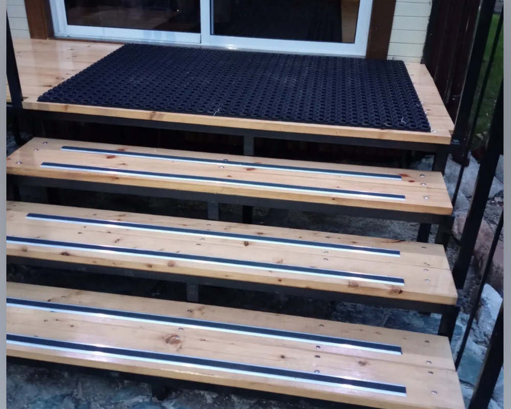 Порог одноуровневый ПС 08.2700.202л Золото