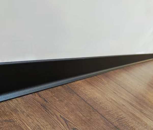 Алюминиевый плинтус AKBD100-SBL 2,5м Муар черный