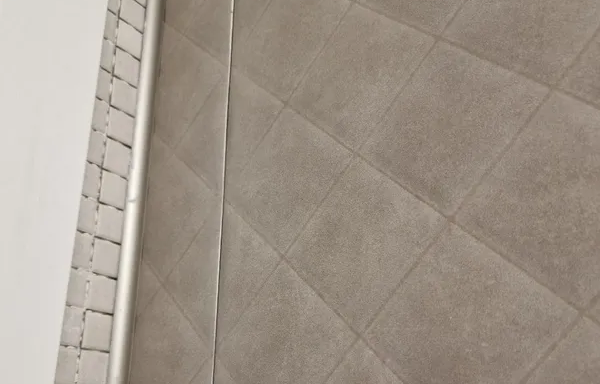 Профиль окантовочный ПК 06-9.2700.242л Шампань