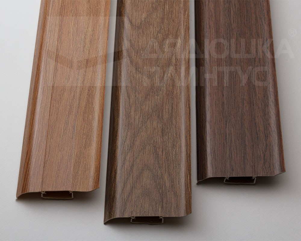 Плинтус ПВХ Идеал Классик 70мм 2,2м 303 Венге темный