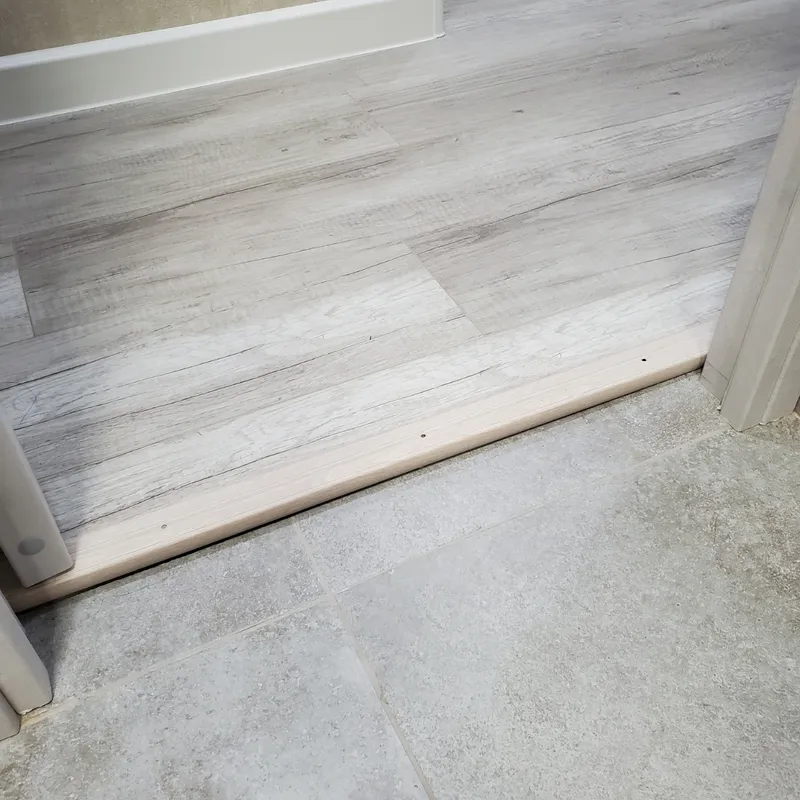 Порог угловой ПУ 06.1800.086 Пробка