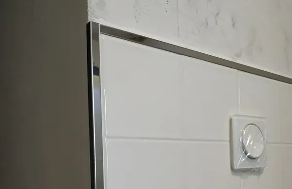 Профиль окантовочный ПУ 30-1НС.2700.001 2,7 м