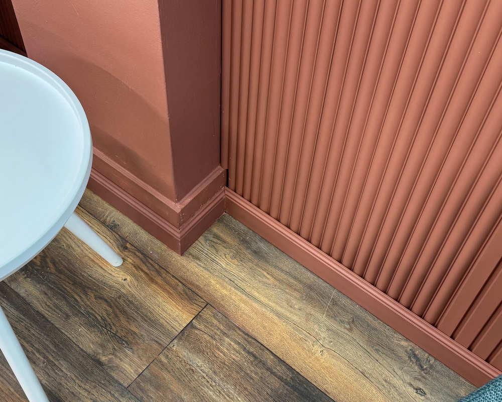 Плинтус СОЛИД 1 UHD 01/80 80*12*2000. Белый под покраску