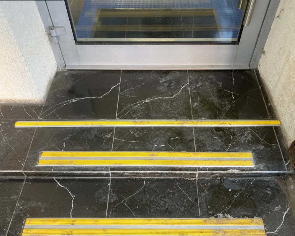 Порог одноуровневый ПС 08-1.900.042л Шампань