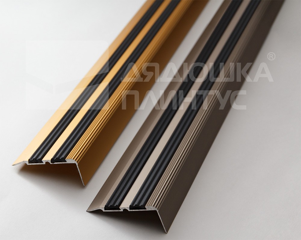 Порог угловой ПУ 07.1800.01л Серебро