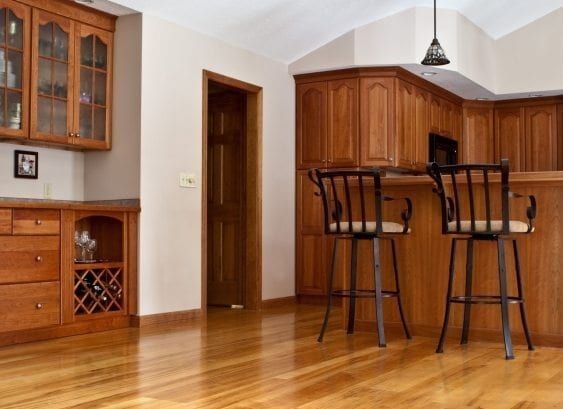 Плинтус ПВХ Волшебная палочка 58мм 2,2м 5817