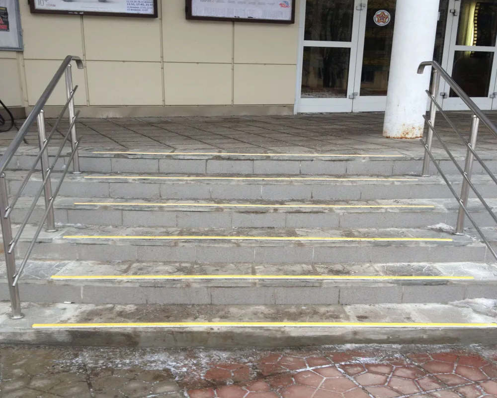 Порог одноуровневый ПС 08.900.042л Шампань